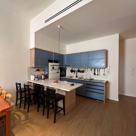 Modern And Spacious Apartment In Downtown ไฮฟา ภายนอก รูปภาพ