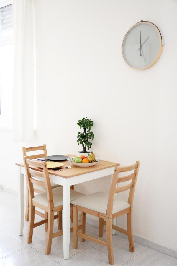 Modern And Spacious Apartment In Downtown ไฮฟา ภายนอก รูปภาพ