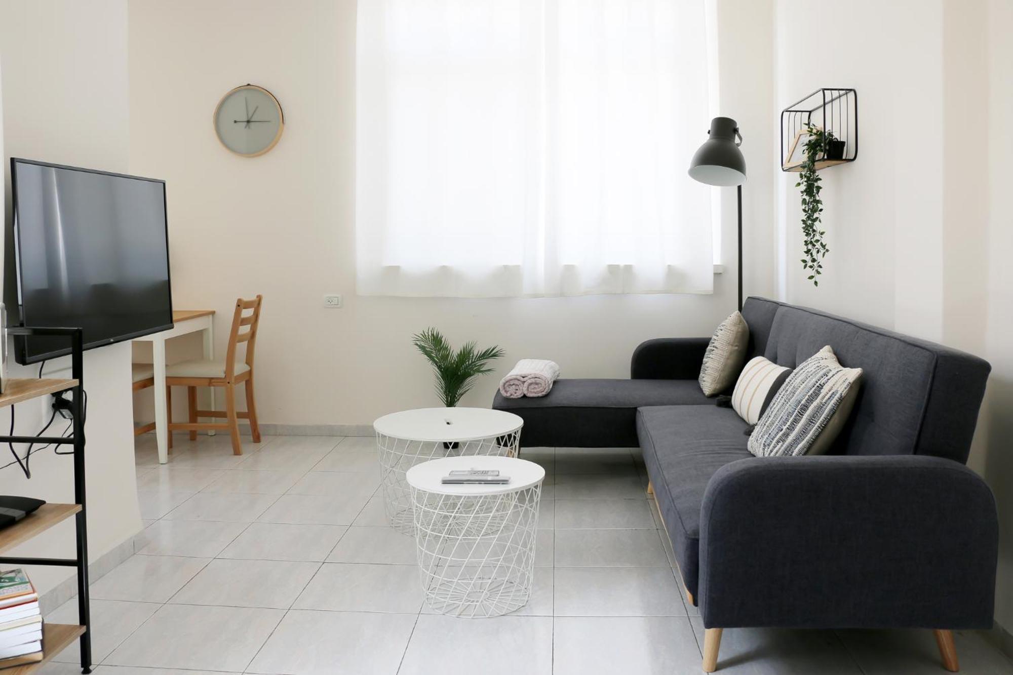 Modern And Spacious Apartment In Downtown ไฮฟา ภายนอก รูปภาพ