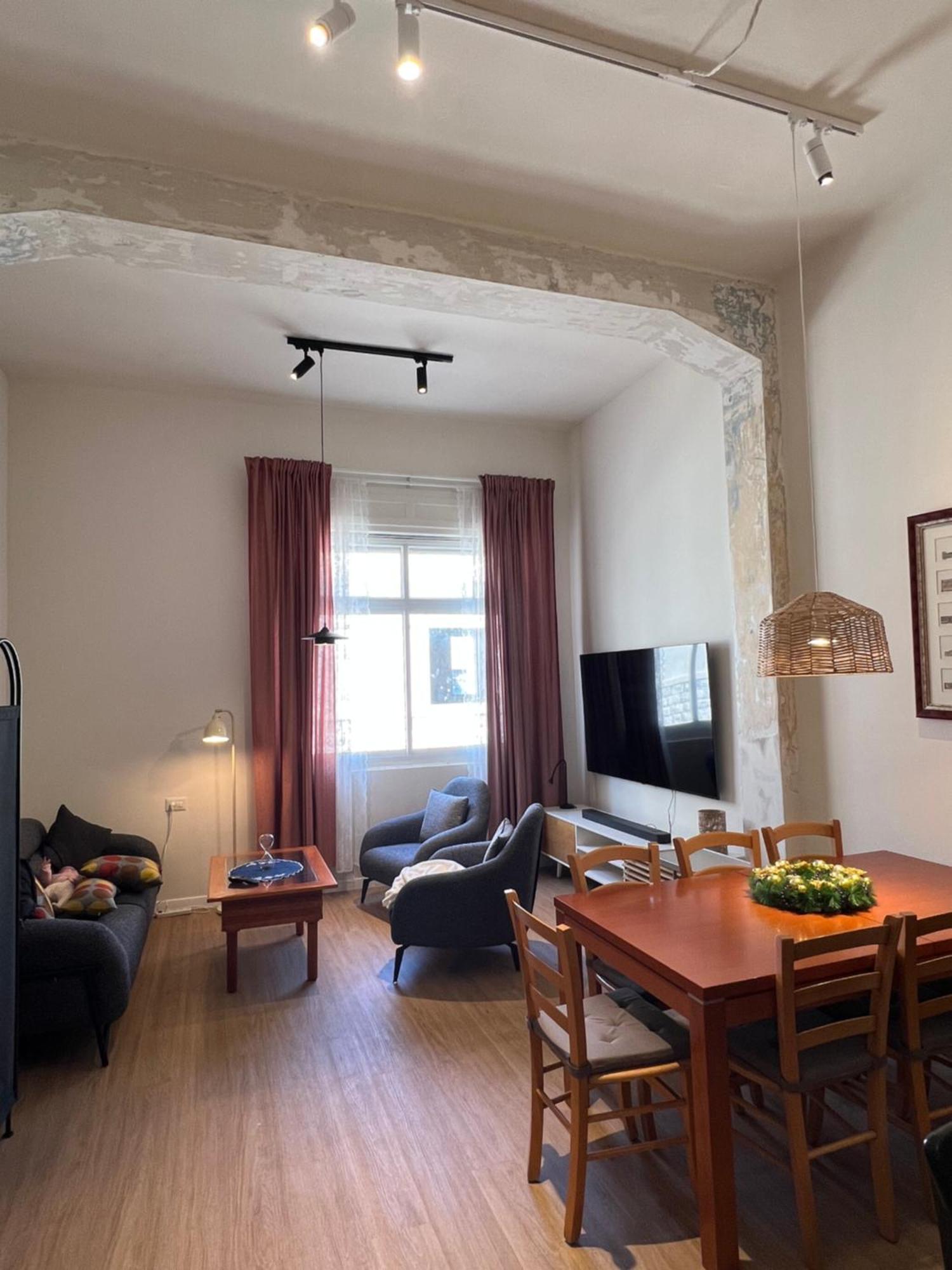 Modern And Spacious Apartment In Downtown ไฮฟา ภายนอก รูปภาพ